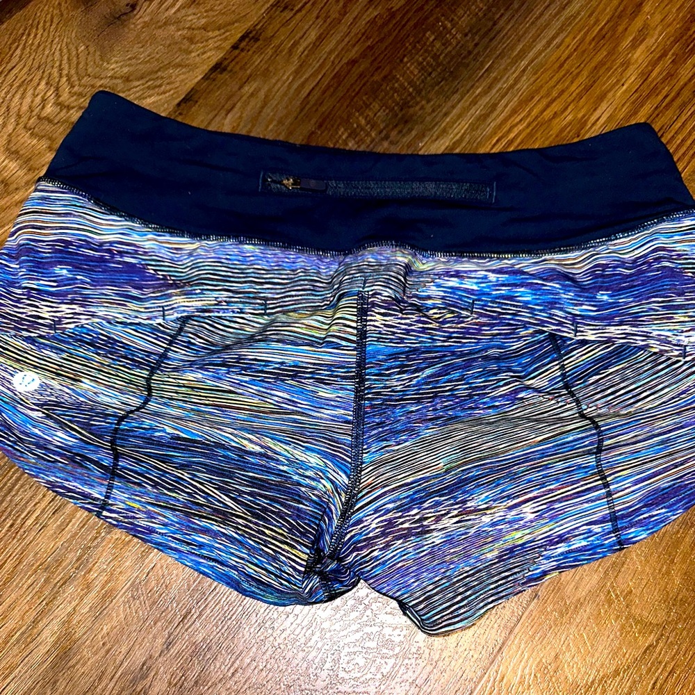 Women’s lululemon speed up shorts, RARE color not sold anymore, worn twice